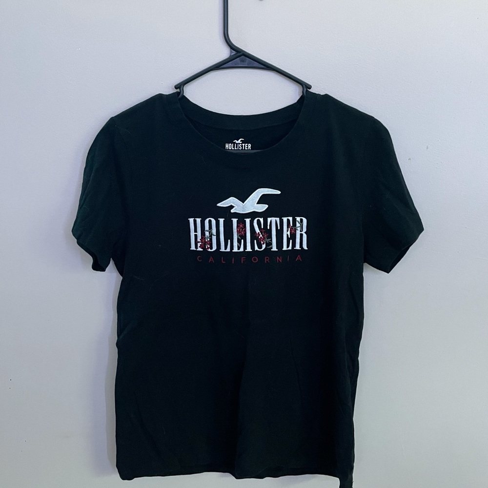 Hollister Tee
